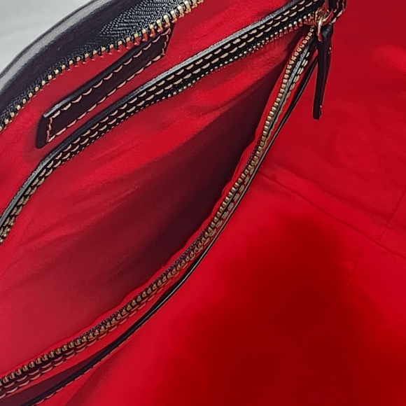 Signature Large Zip tote bag from Dooney & Bourke - Picture 11 of 14